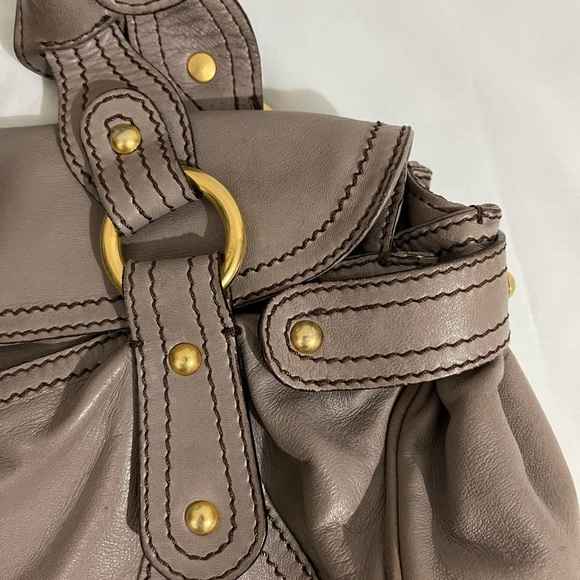 Authentic Valentino Garavani Shoulder Bag - Picture 5 of 16